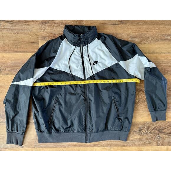 Vintage Nike Rare Windrunner Windbreaker Jacket Black White Nylon Soft Size XL - Picture 4 of 12